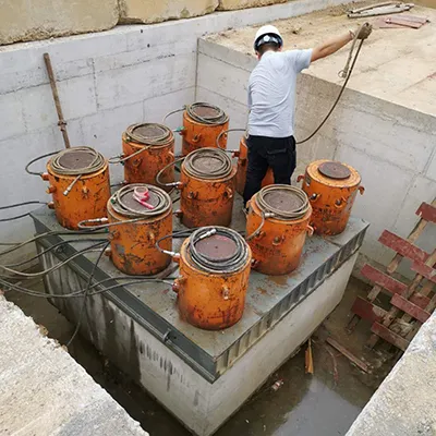 رافعة هيدروليكية